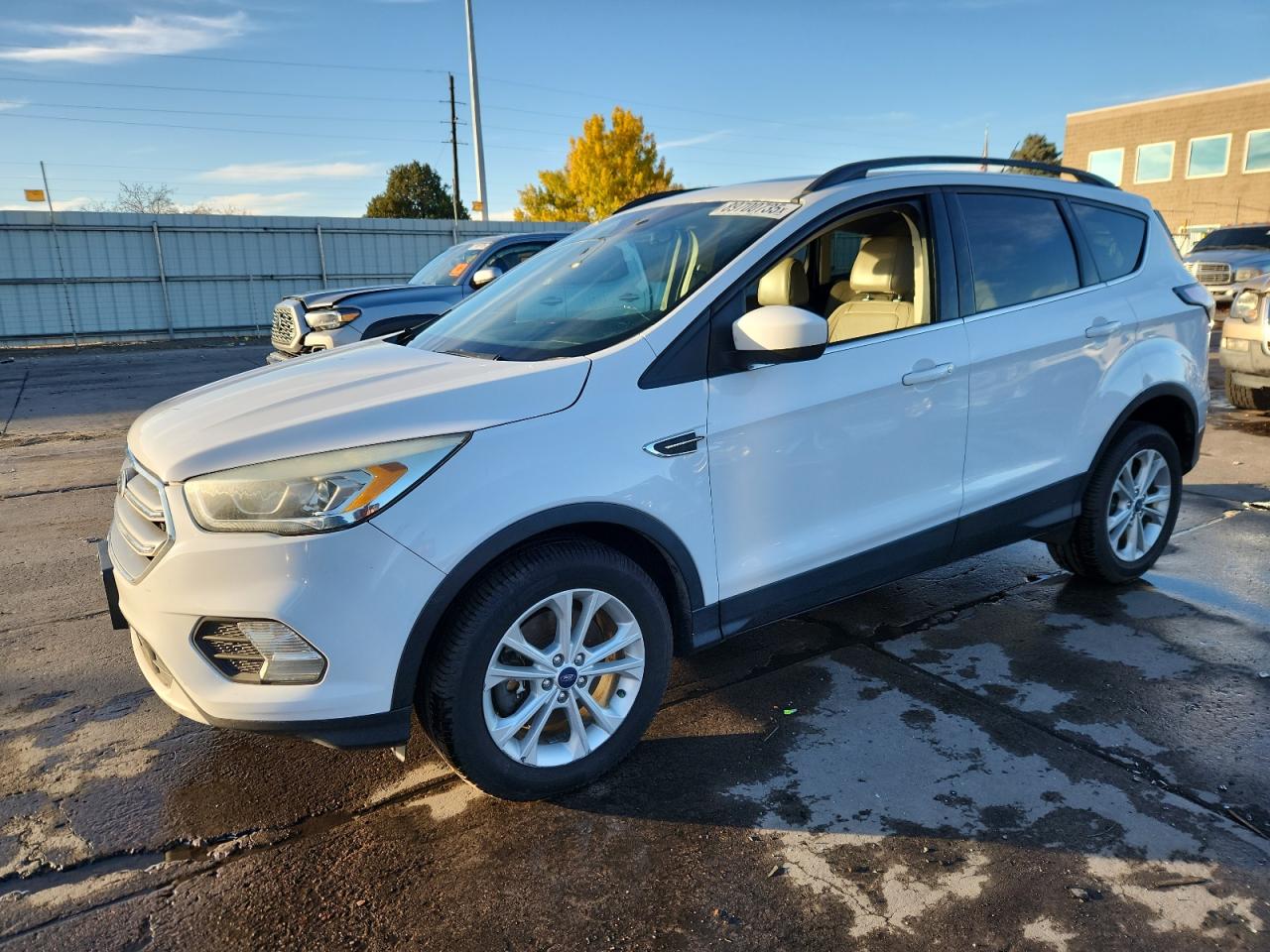 FORD ESCAPE SE