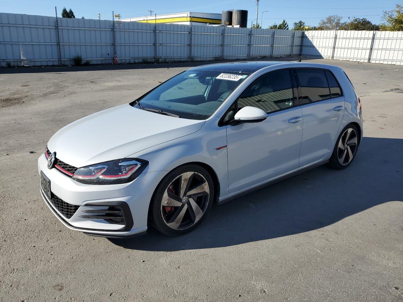 VOLKSWAGEN GOLF GTI S