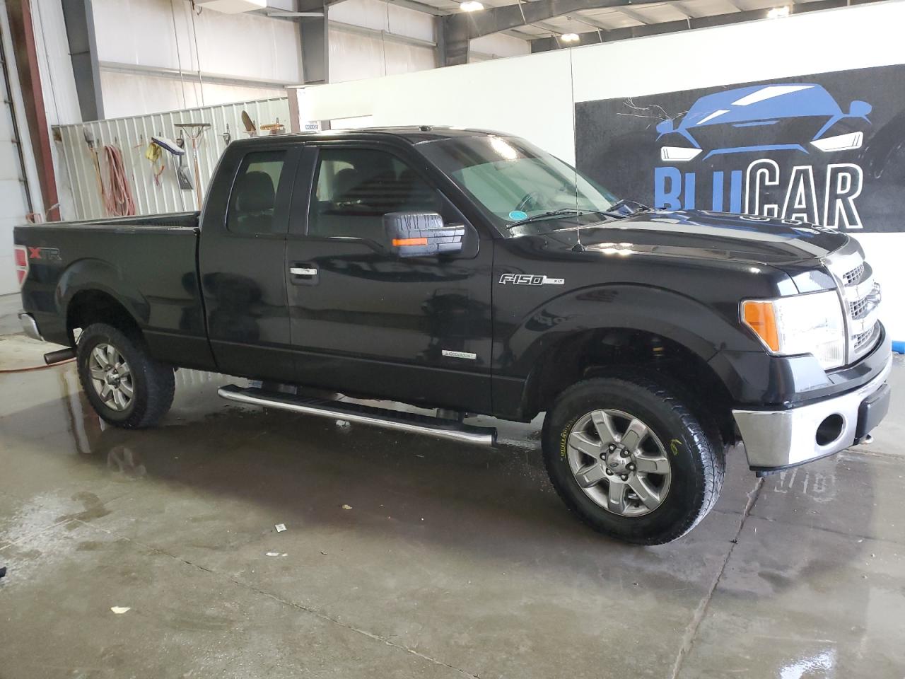FORD F-150 SUPER CAB