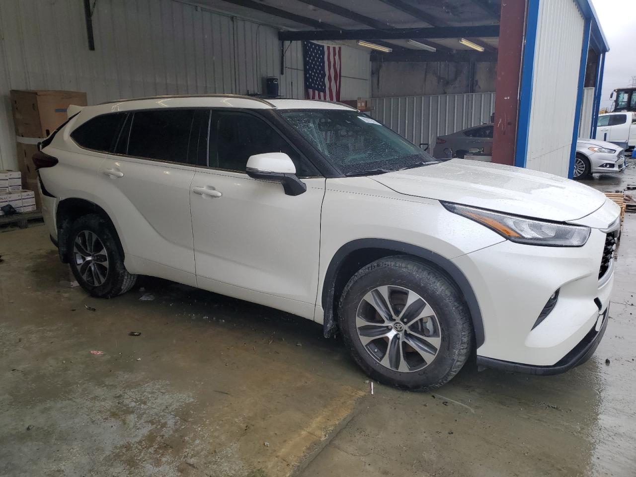 TOYOTA HIGHLANDER XLE