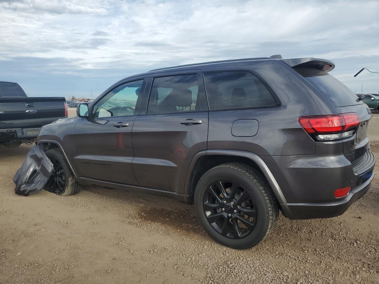 JEEP GRAND CHEROKEE LAREDO