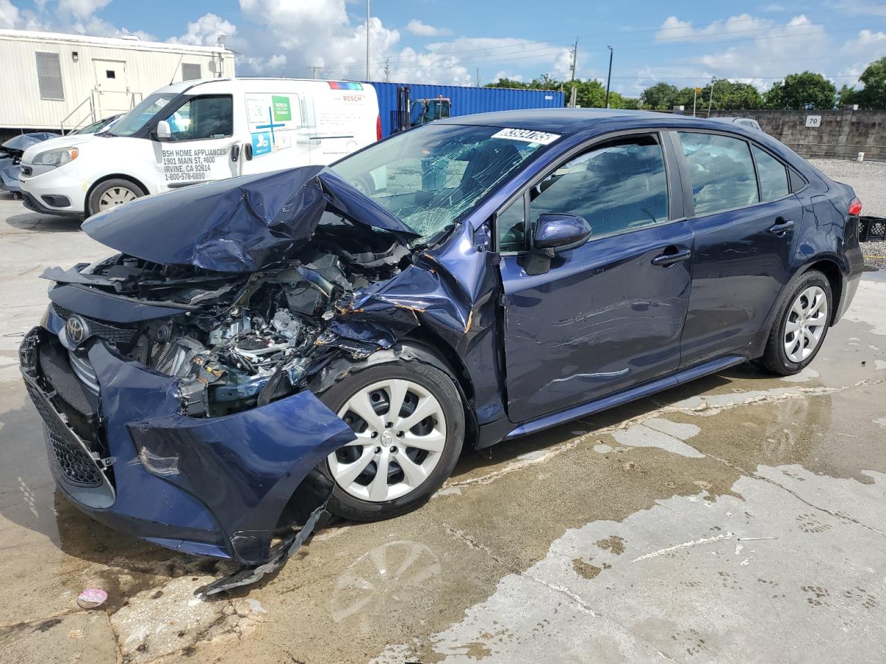 Lot #3317793114 2020 TOYOTA COROLLA LE