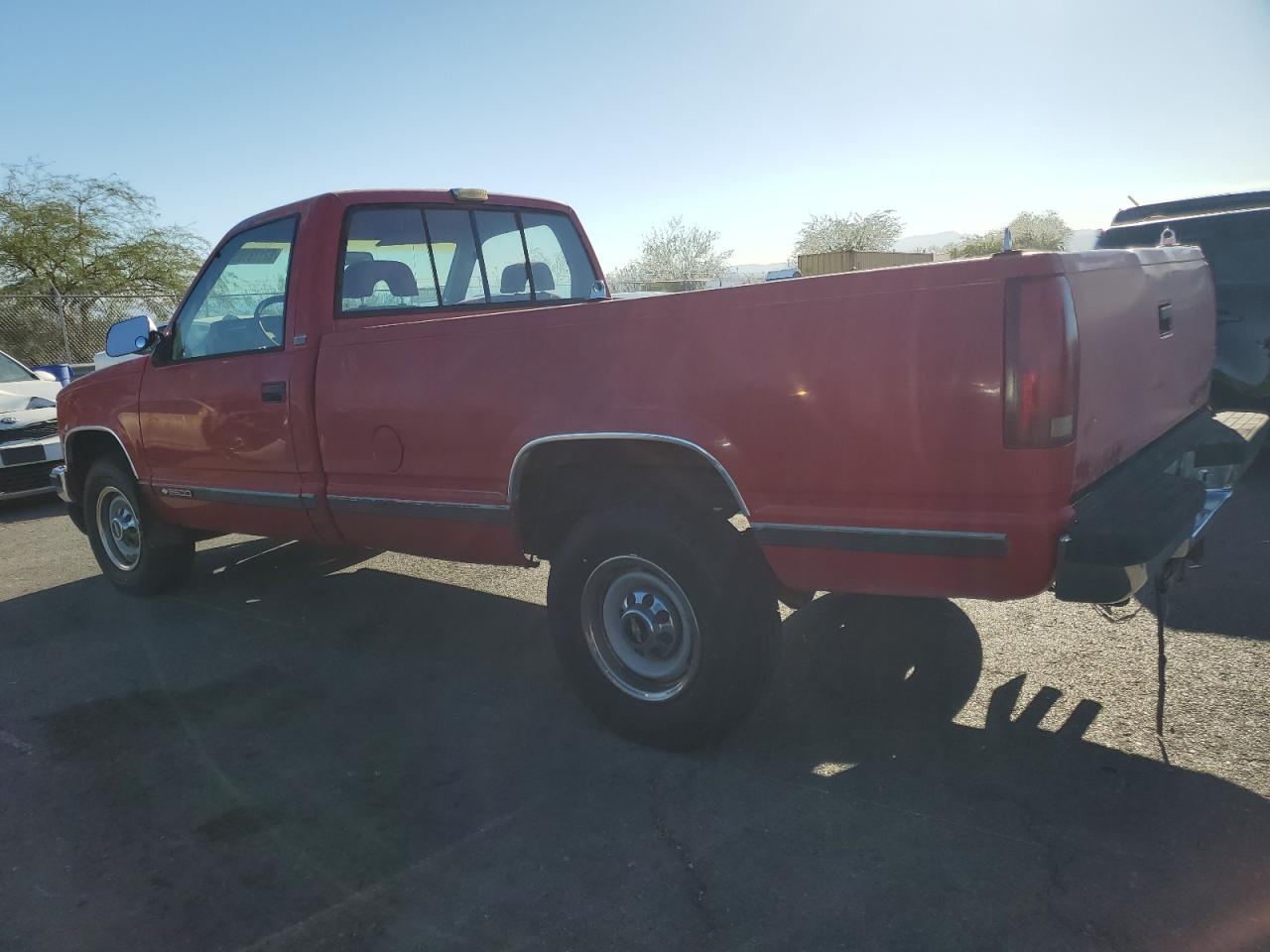 Lot #3285940569 1992 CHEVROLET GMT-400 C2