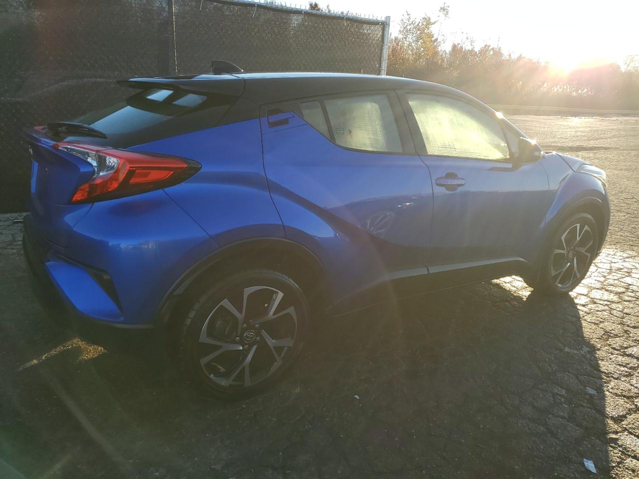 TOYOTA C-HR XLE
