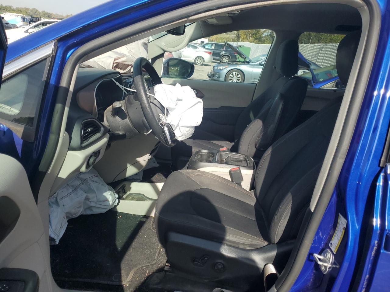 CHRYSLER PACIFICA TOURING PLUS