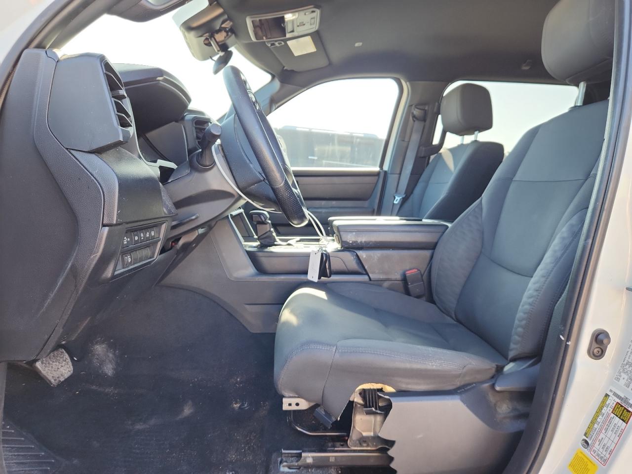 TOYOTA TUNDRA CREWMAX SR