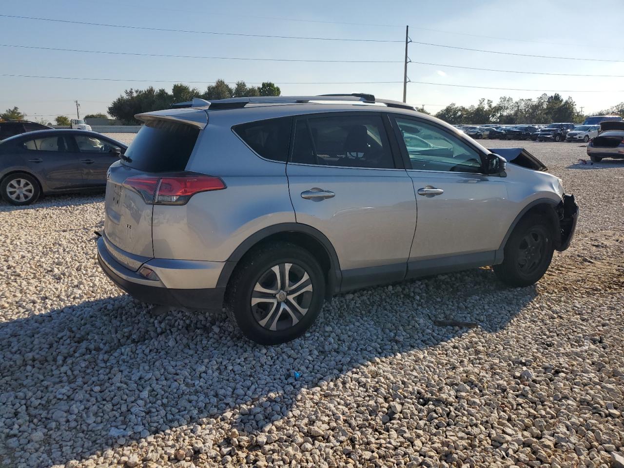 TOYOTA RAV4 LE