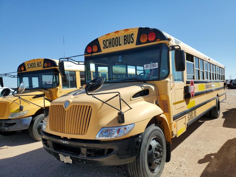 2010 IC CORPORATION 3000 CE #3305403313