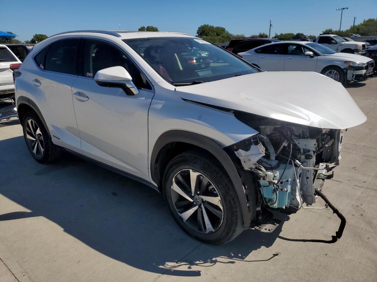 LEXUS NX 300H BASE