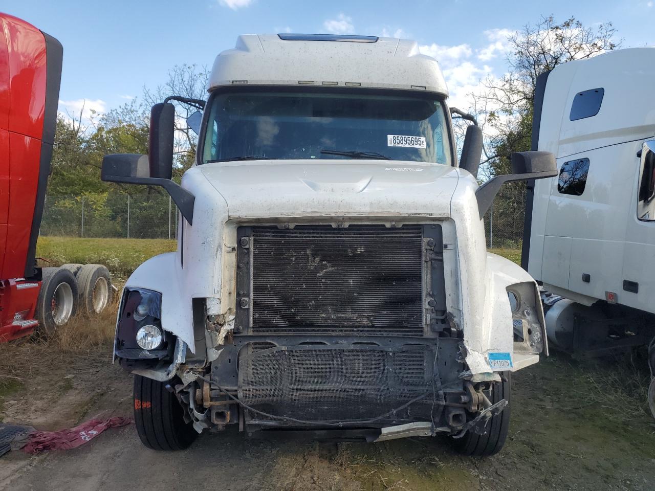 Lot #3269067090 2014 VOLVO VNL