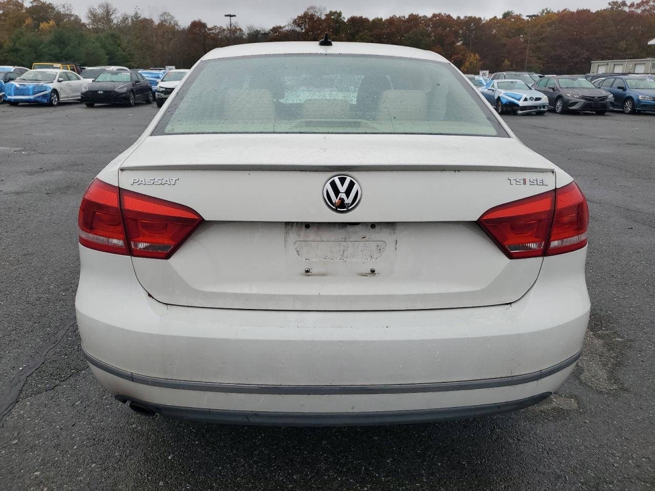 VOLKSWAGEN PASSAT SEL