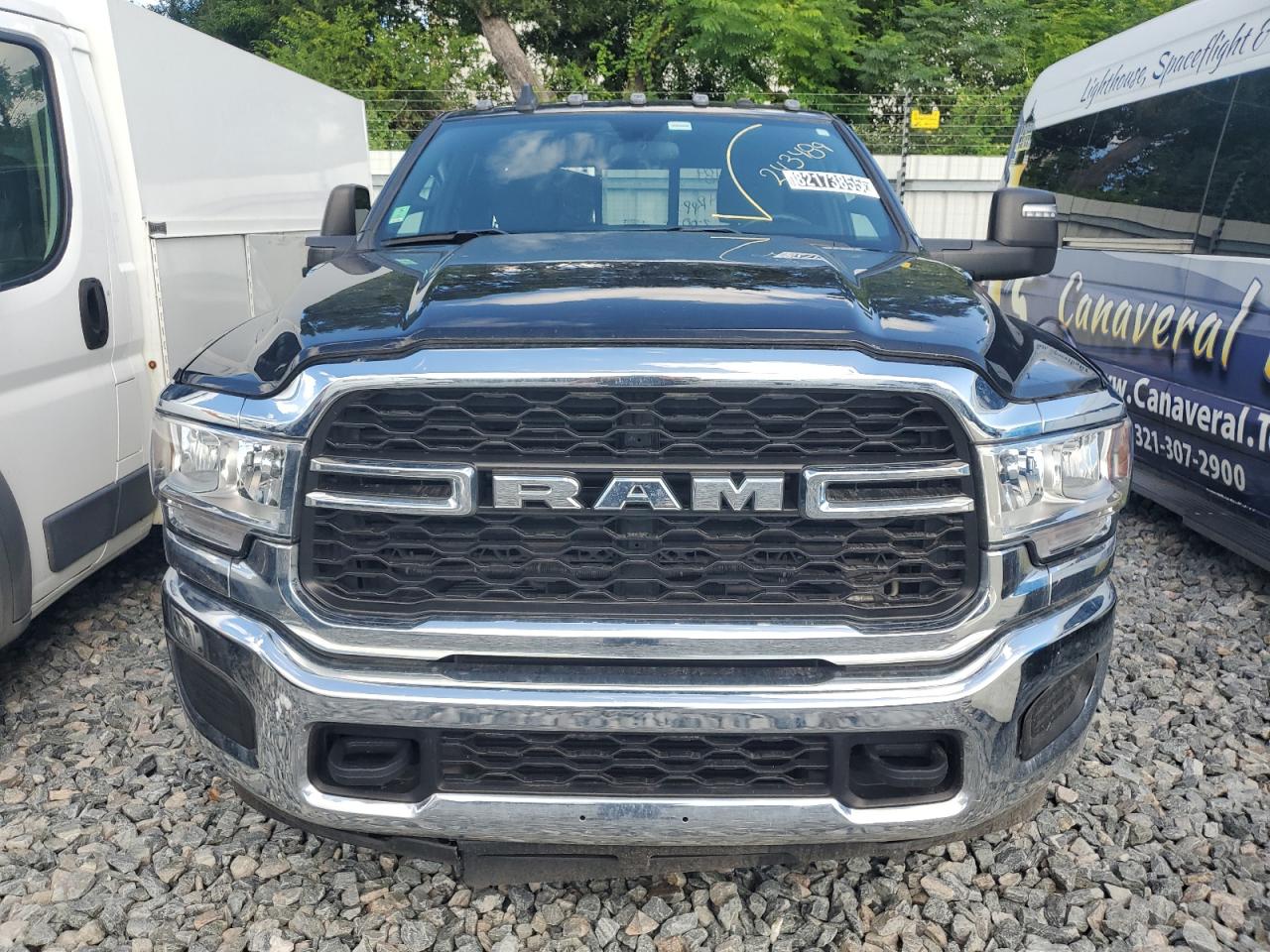 RAM 3500 TRADESMAN