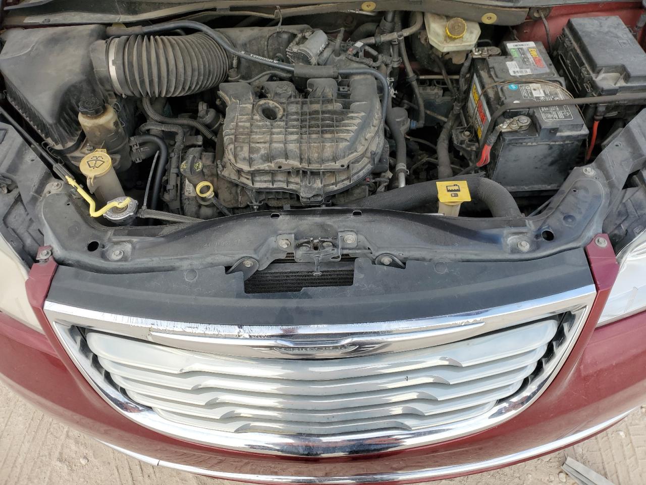 CHRYSLER TOWN & COUNTRY TOURING L