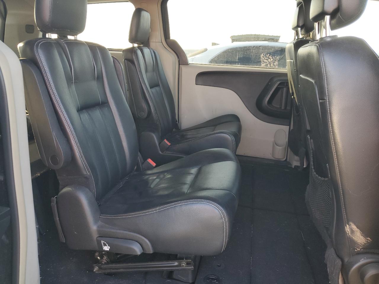 CHRYSLER TOWN & COUNTRY TOURING