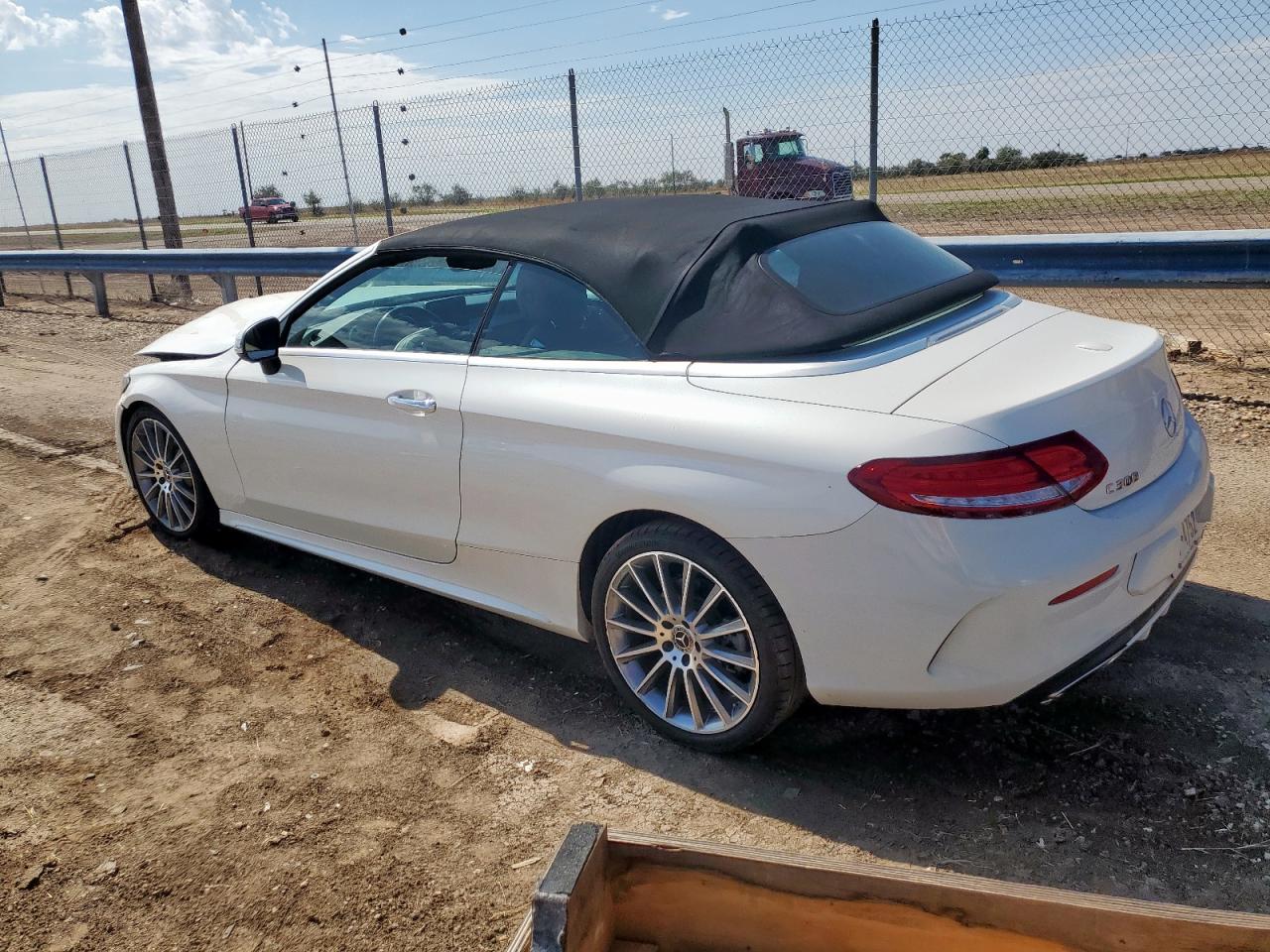 MERCEDES-BENZ C-CLASS 300