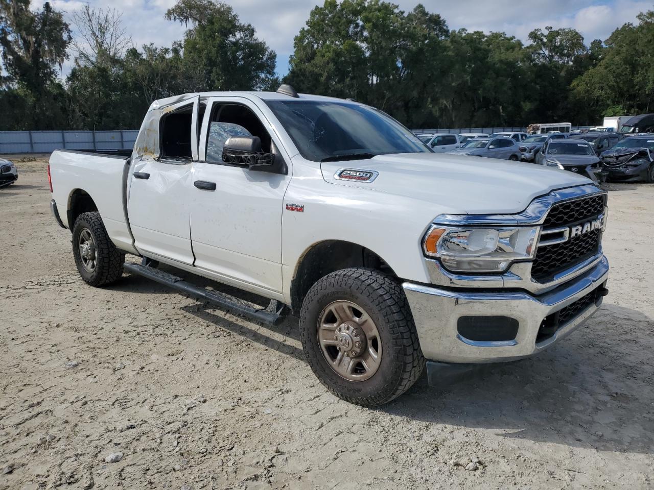 RAM 2500 TRADESMAN