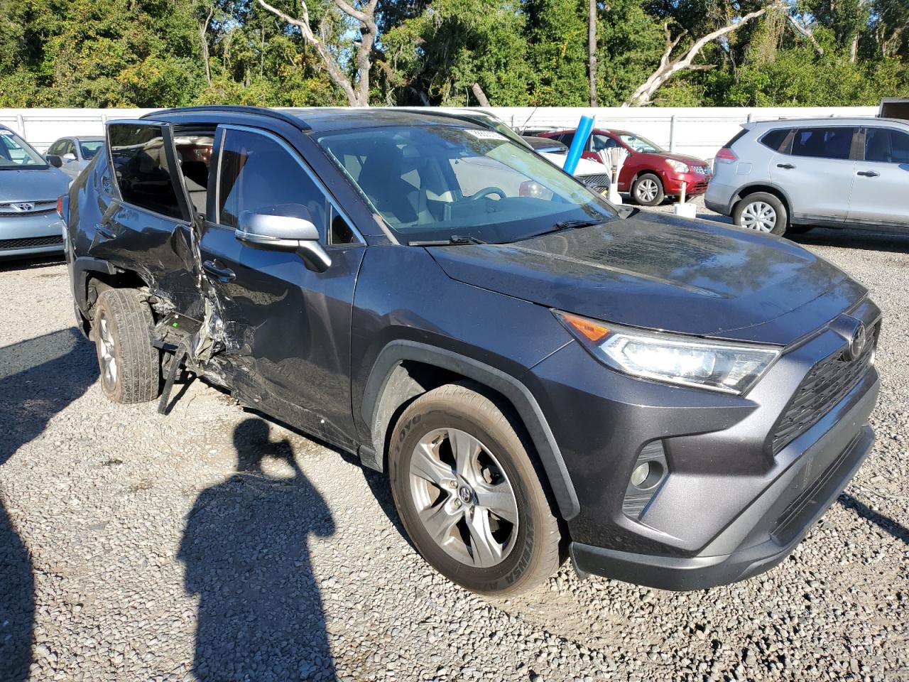 TOYOTA RAV4 XLE