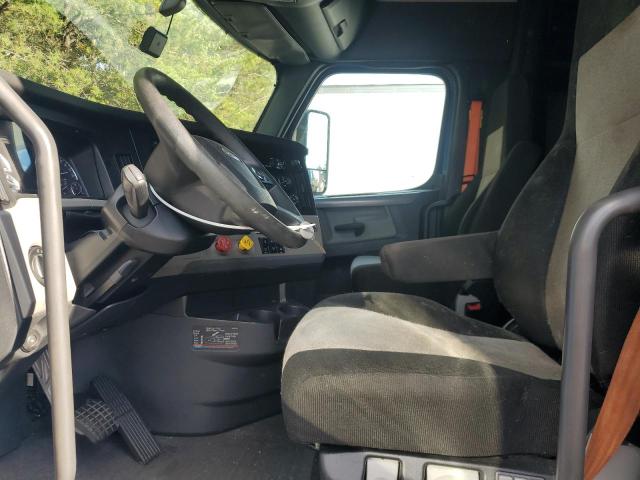 2020 FREIGHTLINER CASCADIA 1 #3311467271