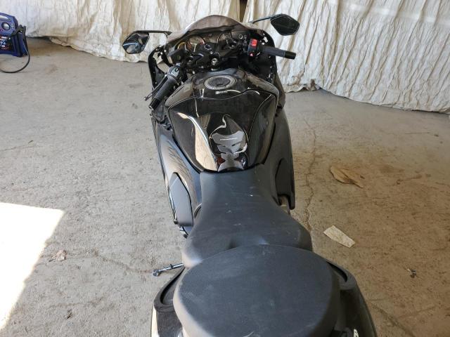 2025 SUZUKI GSX1300 RR JS1EJ11B9S7100546