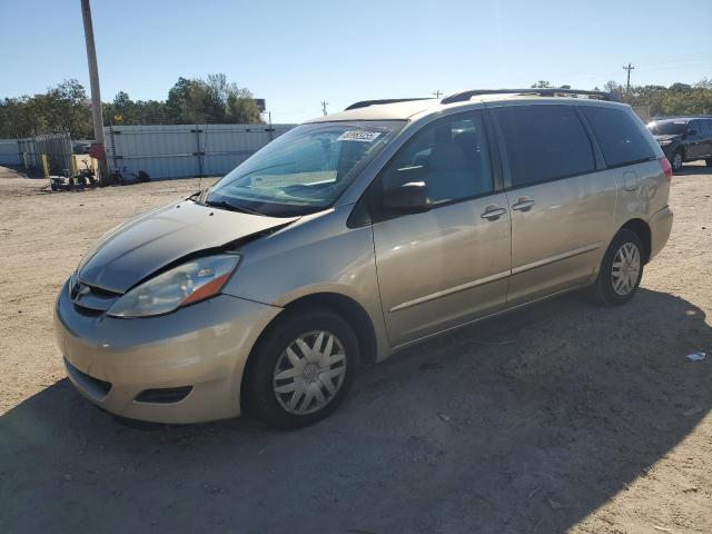 TOYOTA SIENNA CE