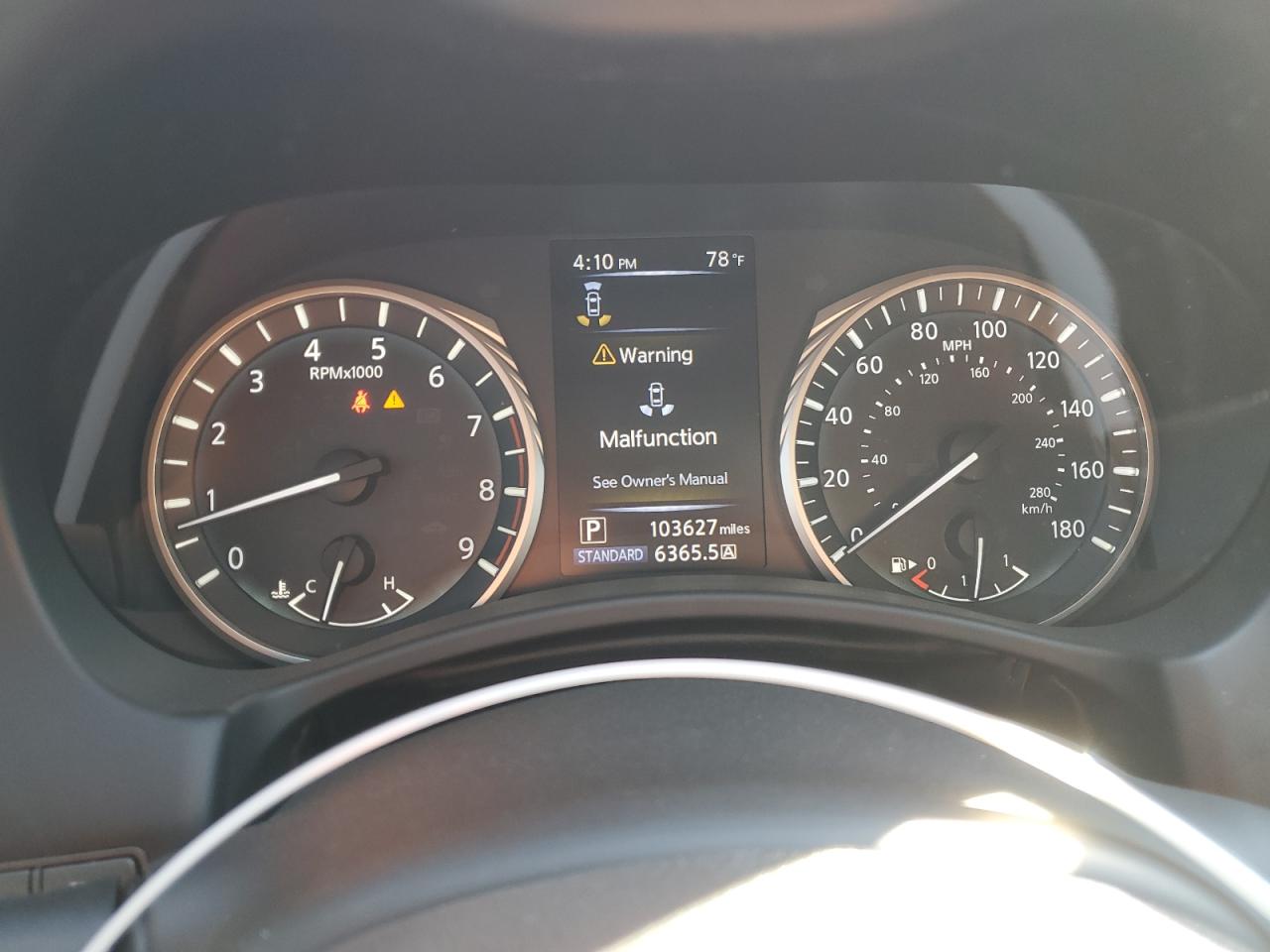 INFINITI Q50 RED SPORT 400