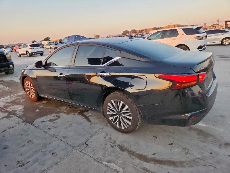 2023 NISSAN ALTIMA SV - Inny widok