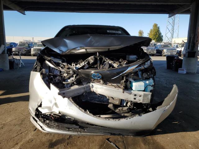 2024 TOYOTA SIENNA XLE #3302030158