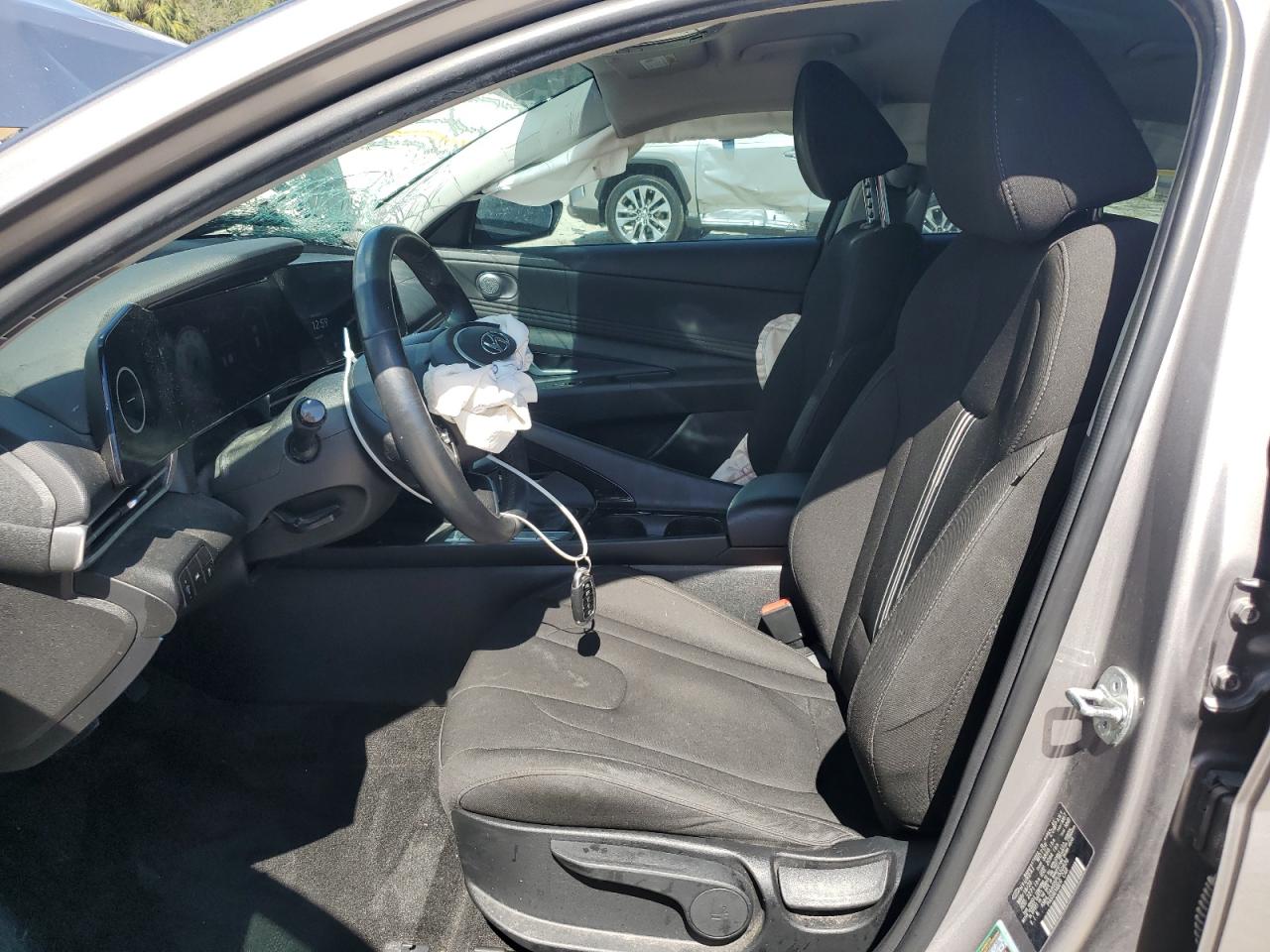 Lot #3302843889 2023 HYUNDAI ELANTRA SE