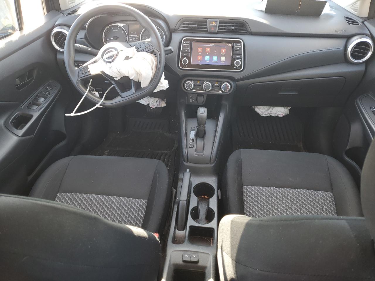NISSAN VERSA S
