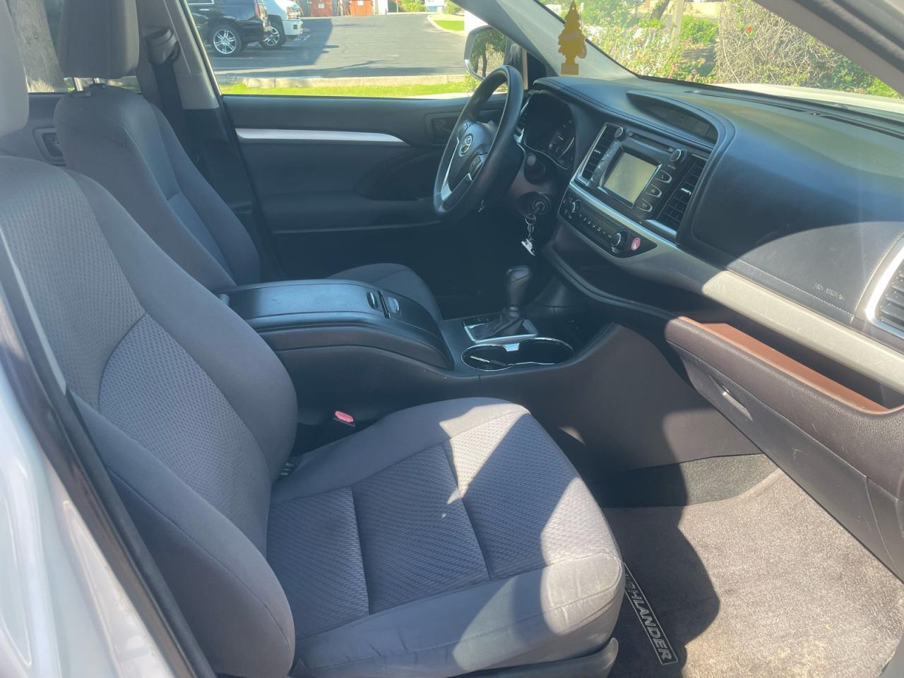 TOYOTA HIGHLANDER LE