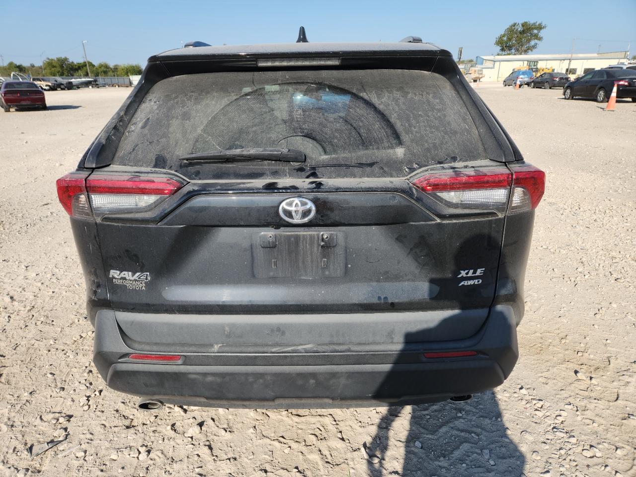 TOYOTA RAV4 XLE PREMIUM