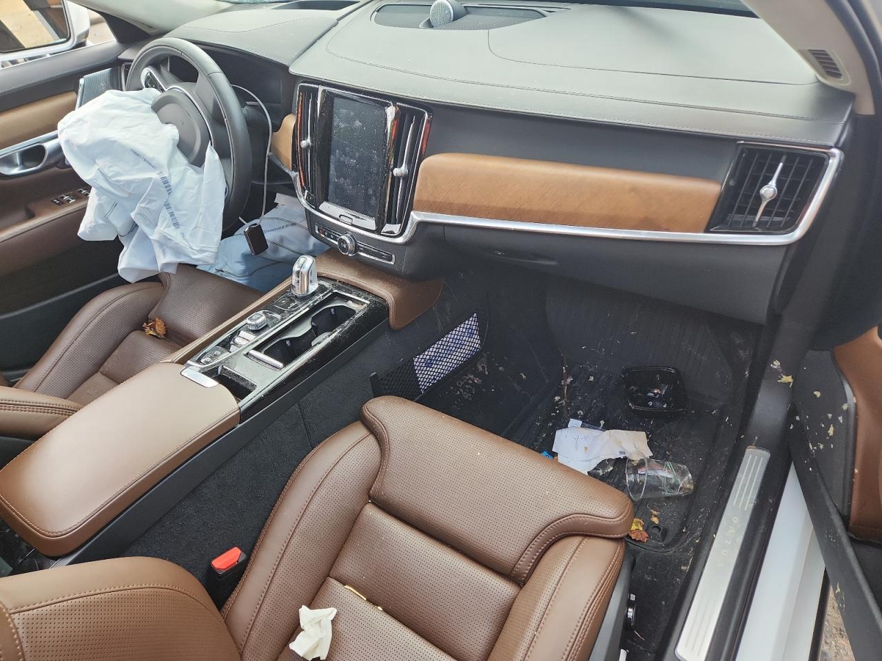 VOLVO S90 T8 INSCRIPTION