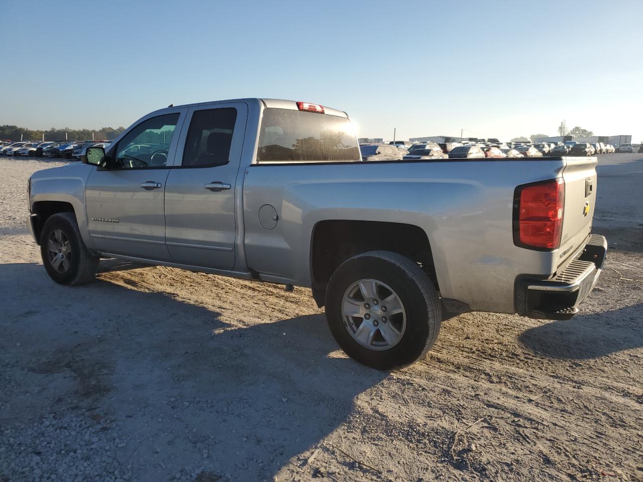 CHEVROLET SILVERADO C1500 LT