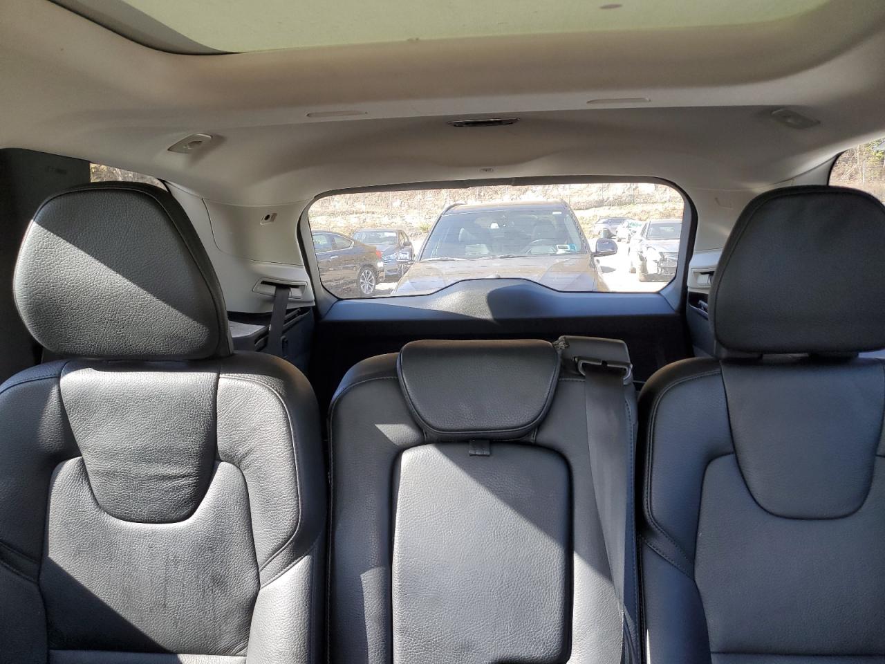 VOLVO XC90 T6 MOMENTUM