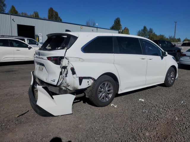 2022 TOYOTA SIENNA LE - 5TDKRKEC0NS115876