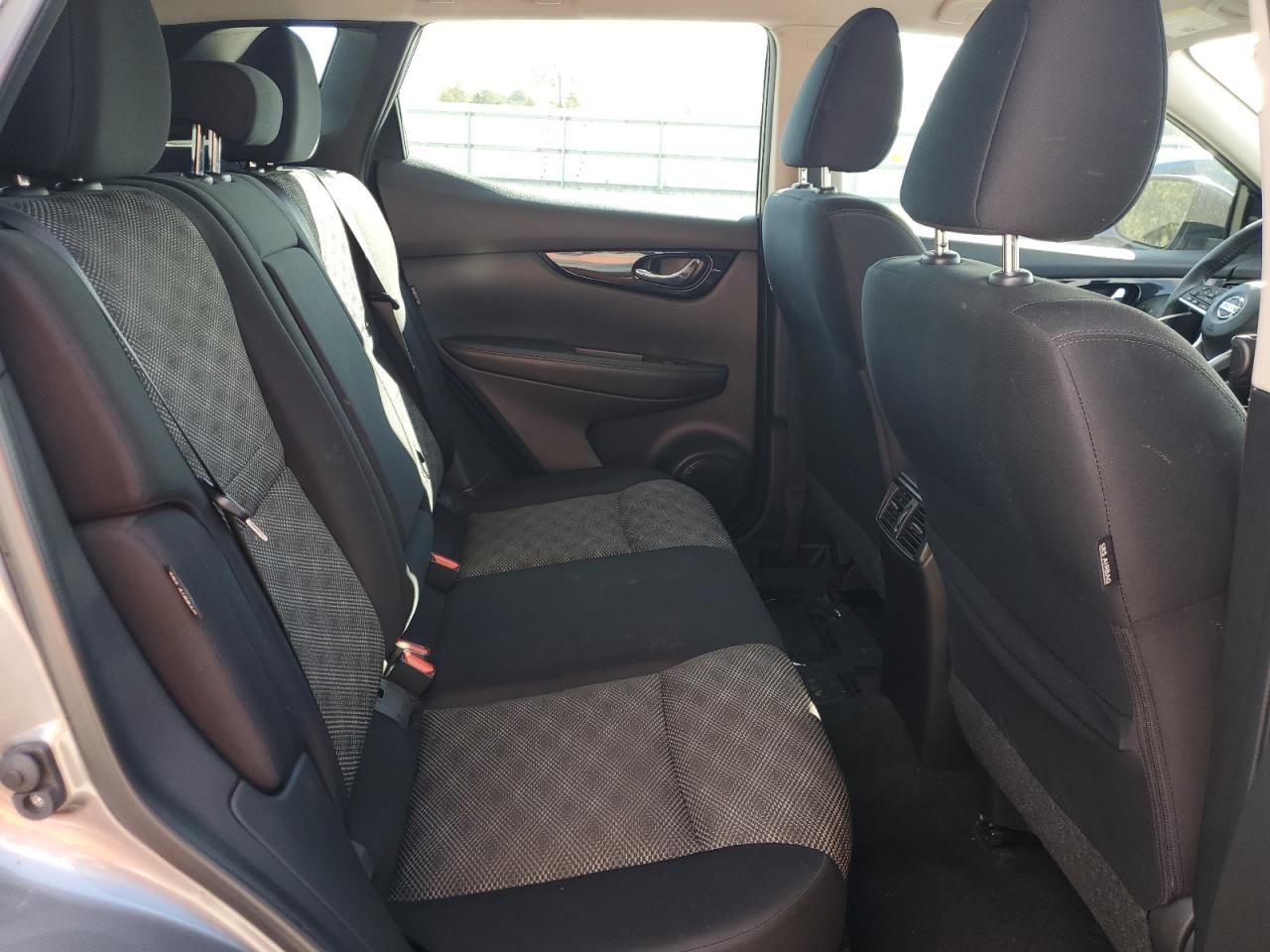 NISSAN ROGUE SPORT SV