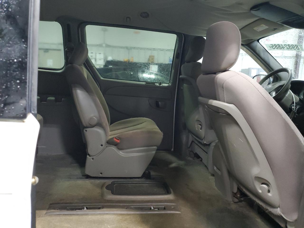 Lot #3291253976 2003 CHRYSLER TOWN & COU