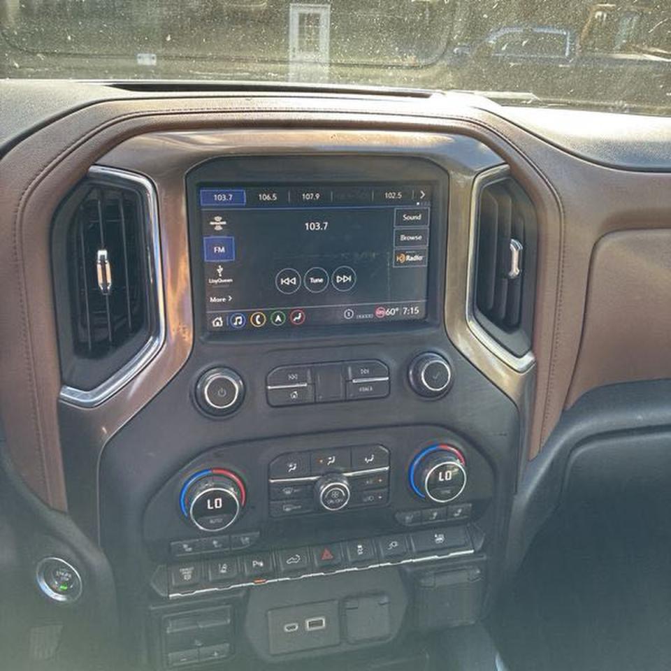 CHEVROLET SILVERADO K3500 HIGH COUNTRY