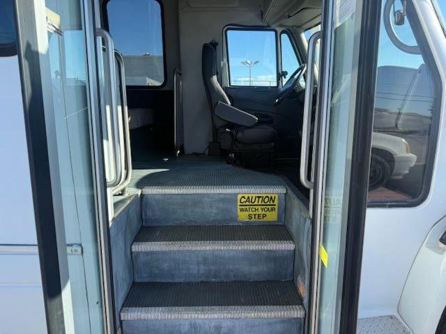 2009 IC CORPORATION 3000 HC #3270755854