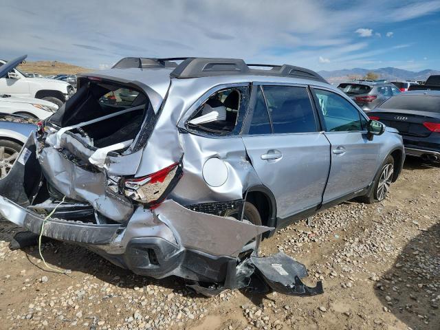 2018 SUBARU OUTBACK 3. 4S4BSENC7J3224901