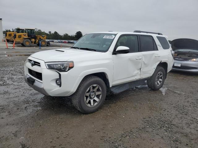 TOYOTA 4RUNNER SE