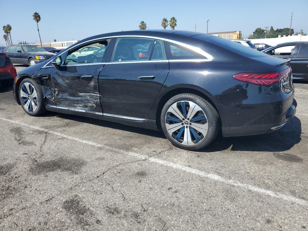 MERCEDES-BENZ EQS 450+