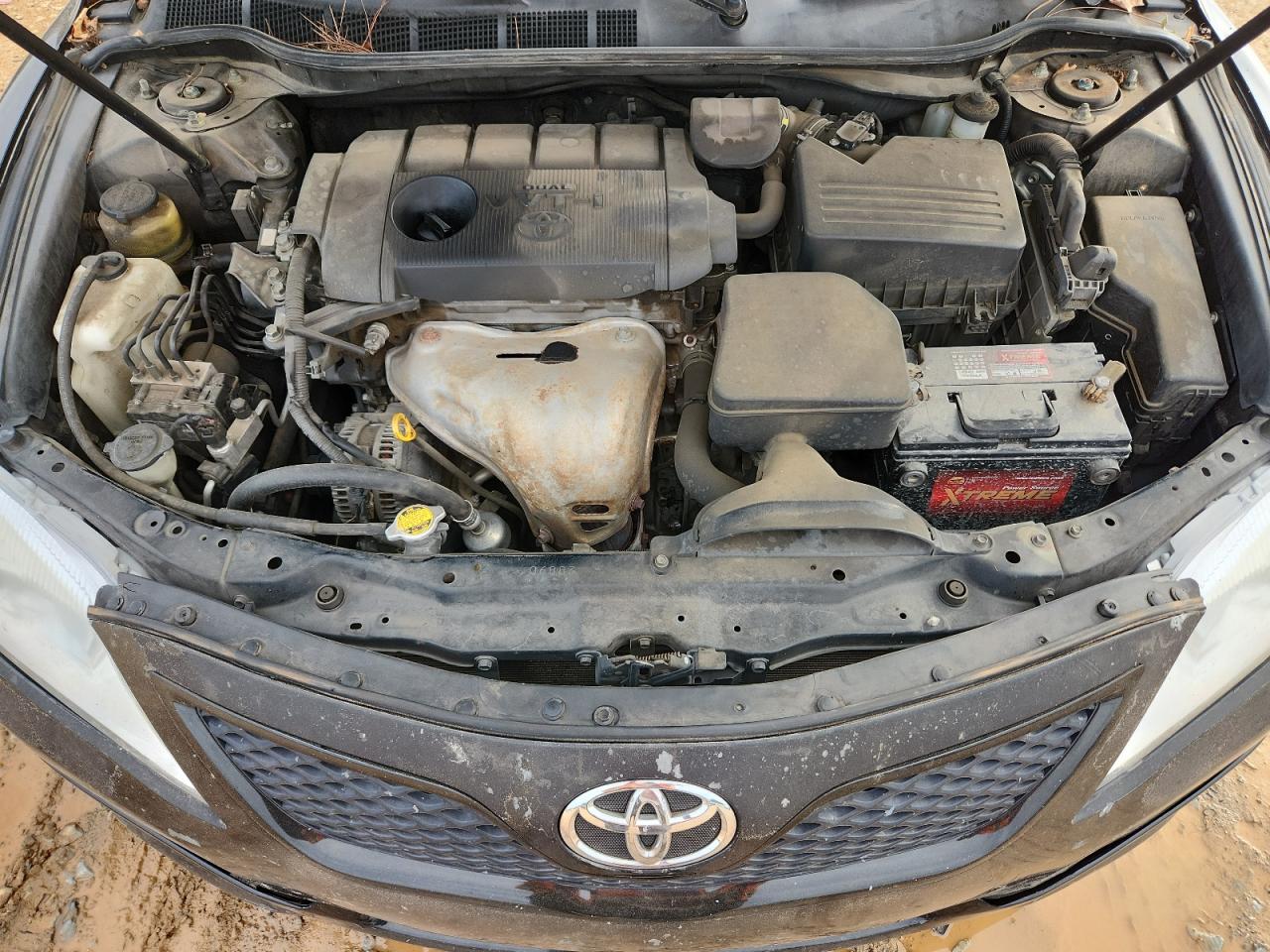 TOYOTA CAMRY BASE