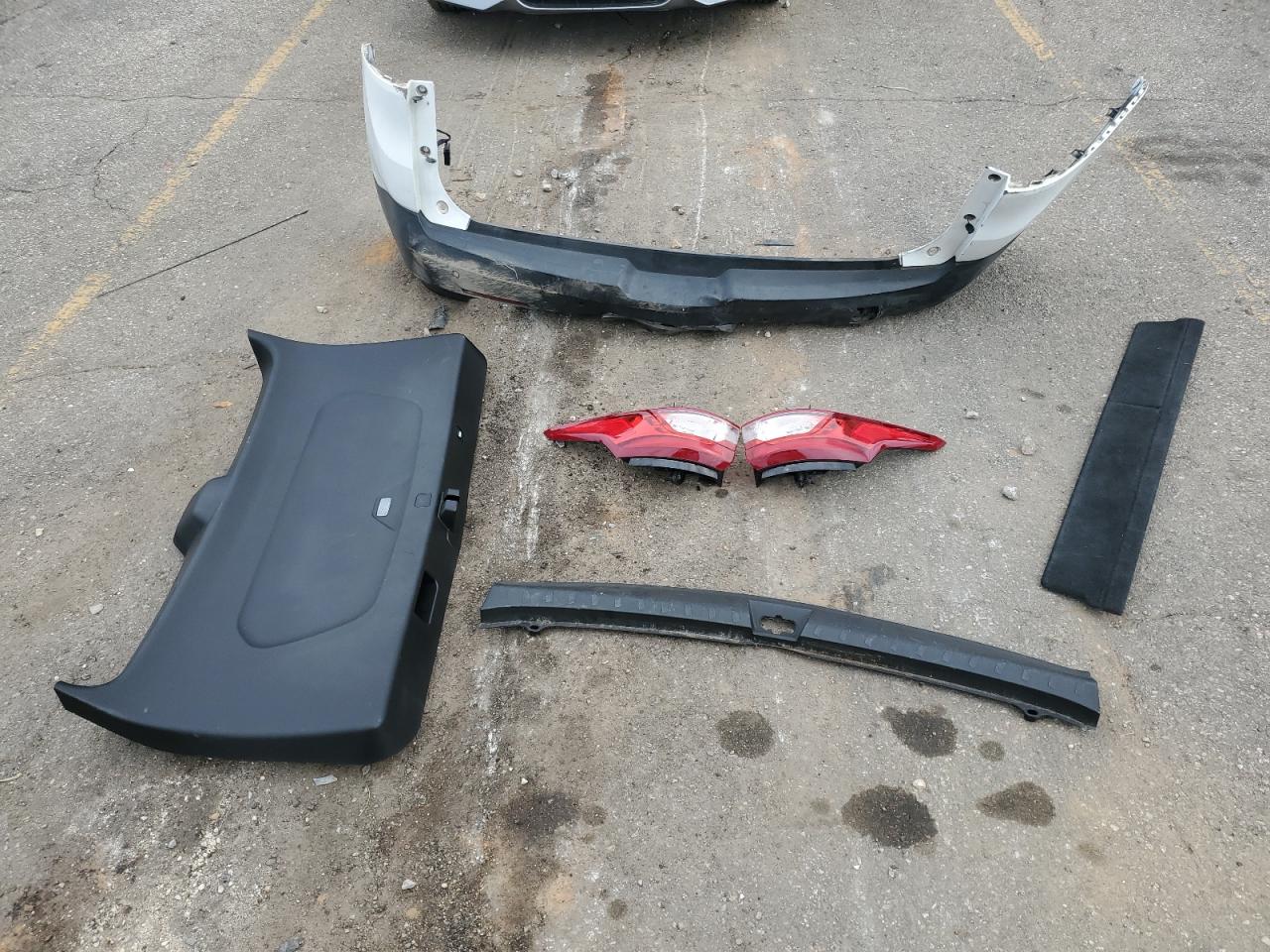 CHEVROLET TRAVERSE LT