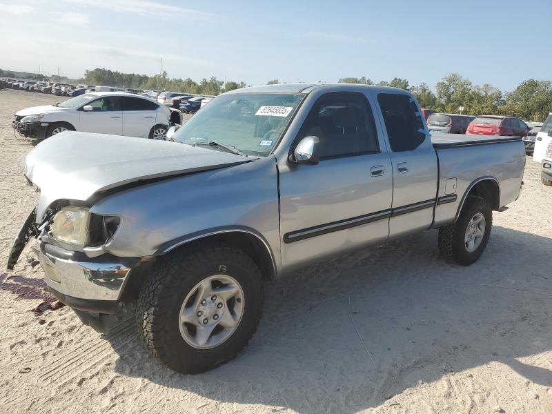 Global Auto Auctions: 2002 TOYOTA TUNDRA ACC