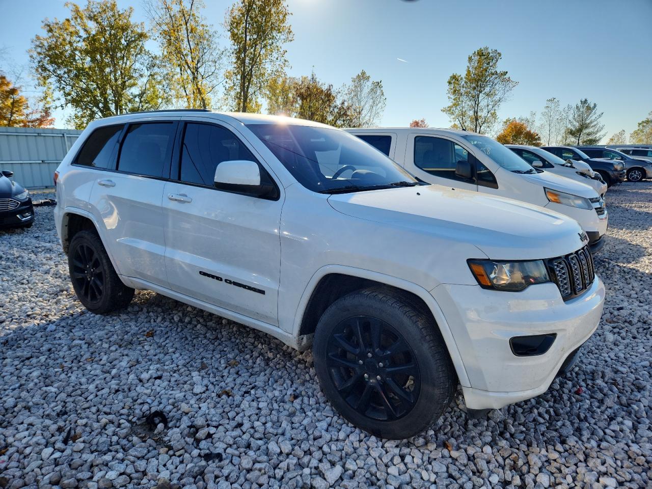 JEEP GRAND CHEROKEE LAREDO