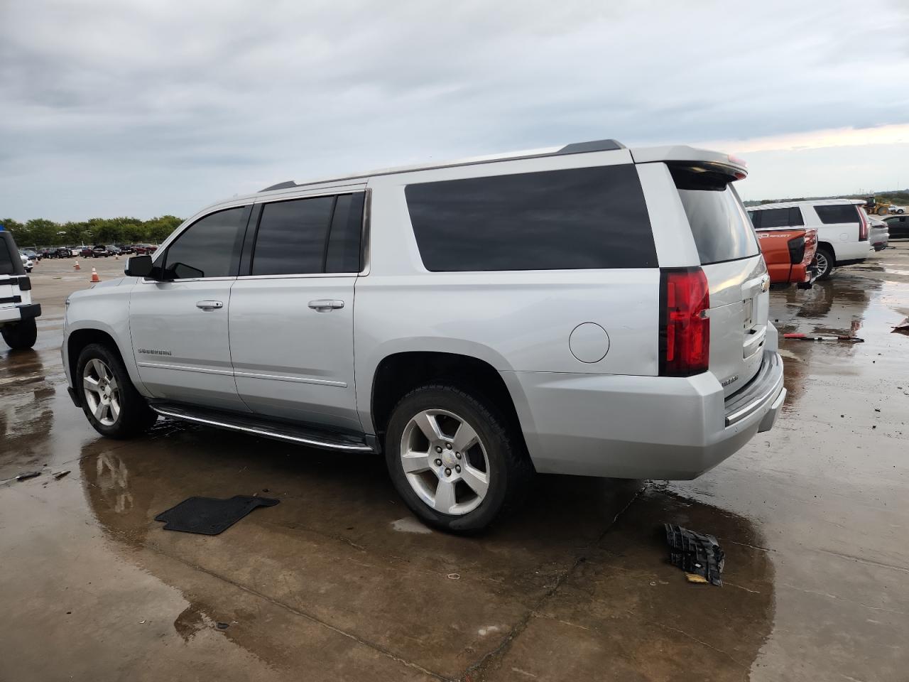 CHEVROLET SUBURBAN C1500 PREMIER
