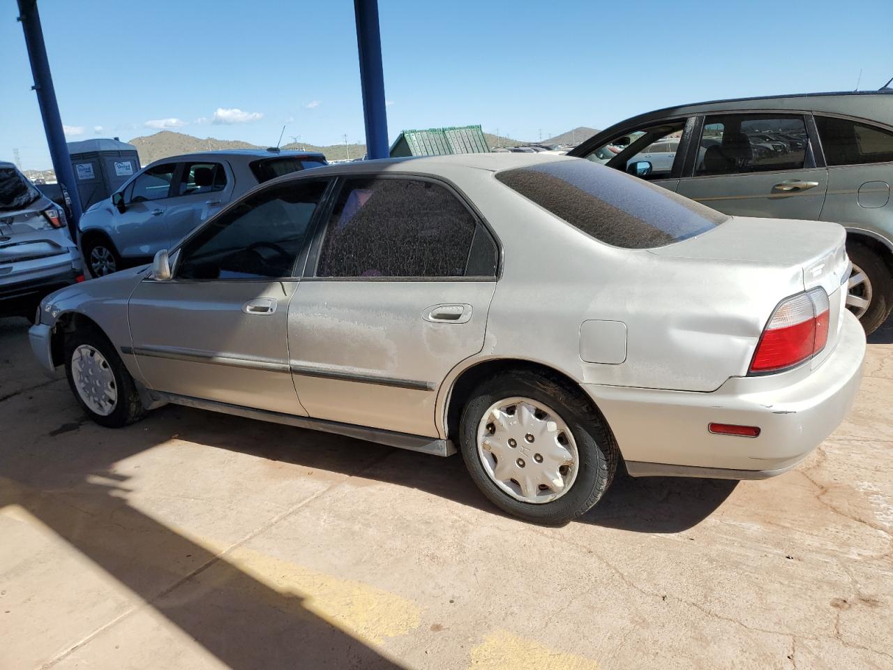 Lot #3316181889 1996 HONDA ACCORD LX