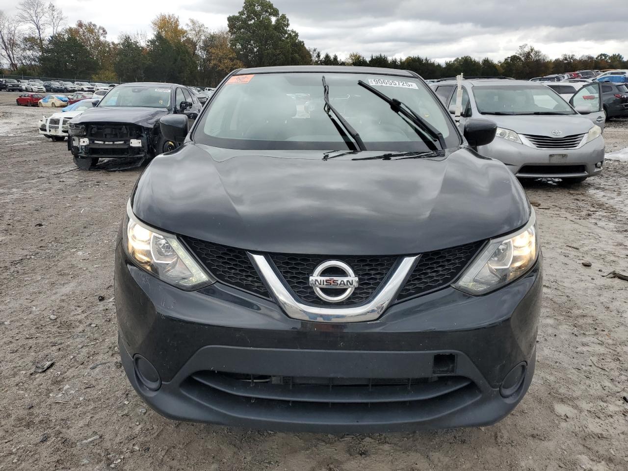 NISSAN ROGUE SPORT S