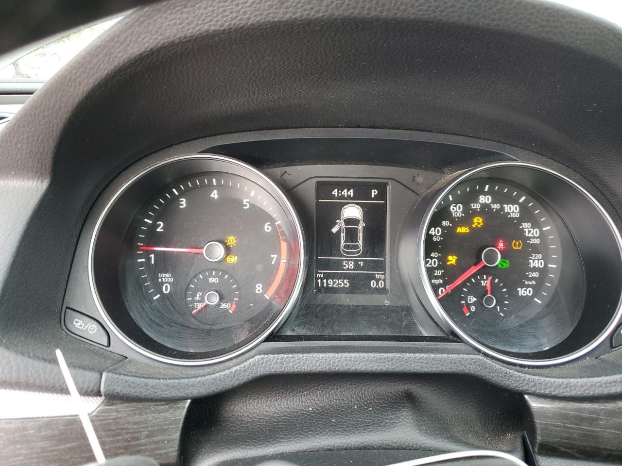 VOLKSWAGEN PASSAT SE